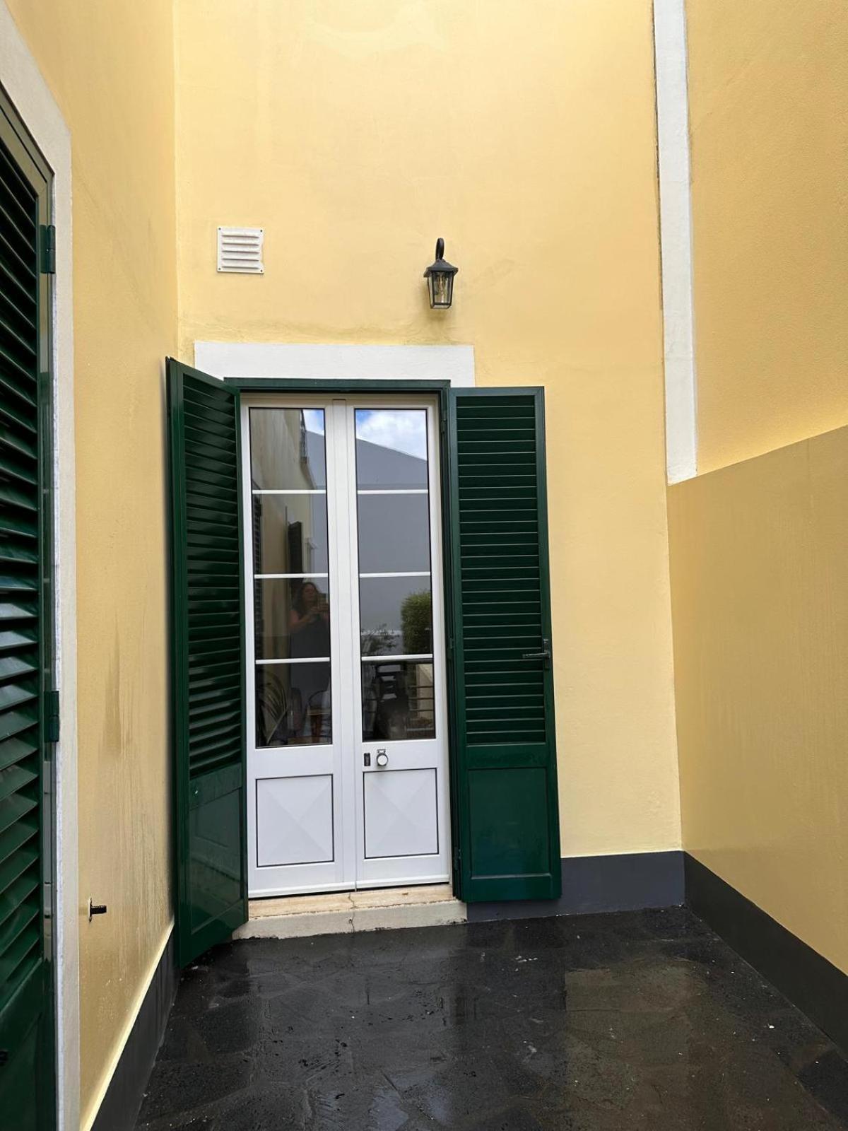 Azor International Hostel Ponta Delgada Exterior foto